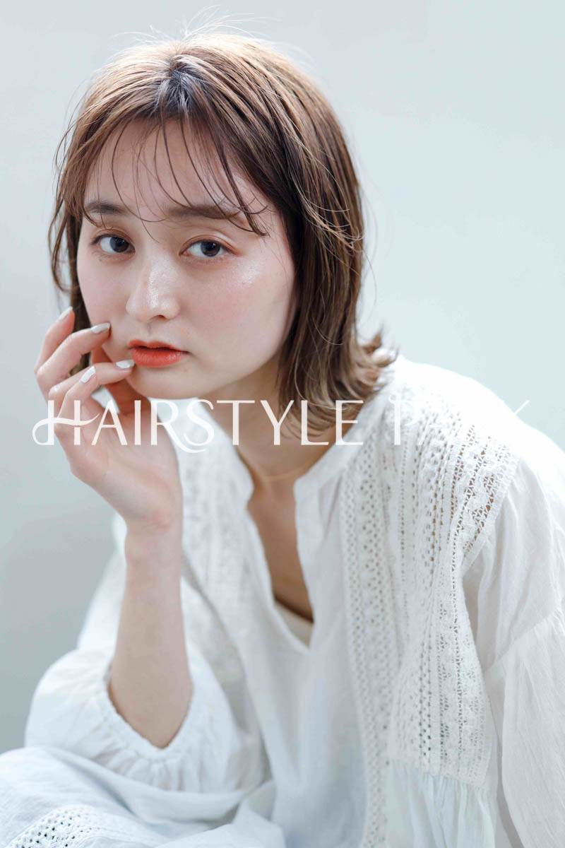ヘアスタイル写真PhotoNo:242-3 (29) [ショートミディアム切りっぱなしボブ,レディース,ナチュラル,モテ・愛され,カジュアル,クール / かっこいい,カット,カラー切りっぱなし,くびれヘア, ]