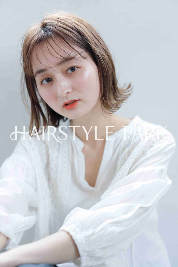 ヘアスタイル写真PhotoNo:242-3 (2) [ショートミディアム切りっぱなしボブ,レディース,ナチュラル,モテ・愛され,カジュアル,クール / かっこいい,カット,カラー切りっぱなし,くびれヘア, ]