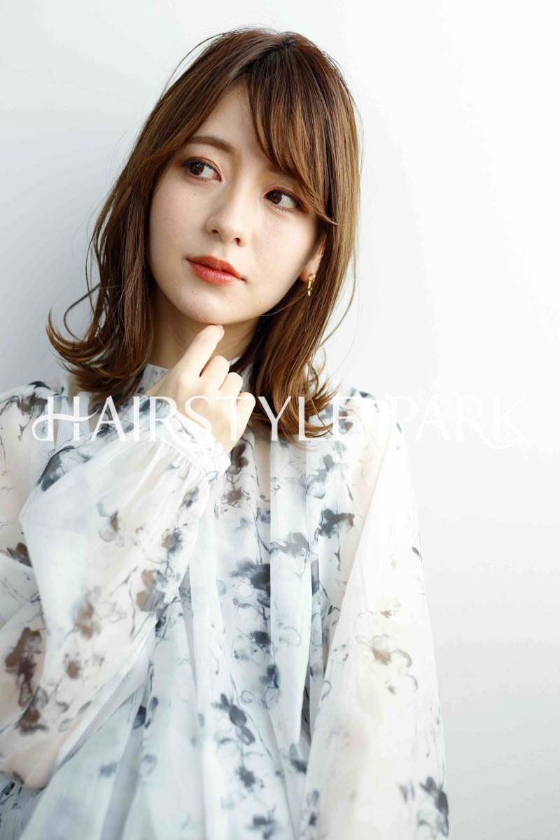 ヘアスタイル写真PhotoNo:243-2 (13) [ミディアム,ロング,切りっぱなしボブ,ロブレディース,ナチュラルオフィス / コンサバ,モテ・愛され,カット,カラー,くびれヘア, ]