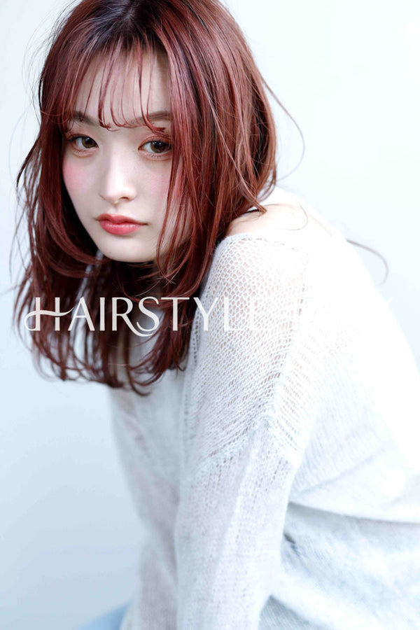 ヘアスタイル写真PhotoNo:251-1 (2) [ロングレイヤーロングレディースモード,オフィス / コンサバカジュアルカット,カラー,ダブルカラー, ]