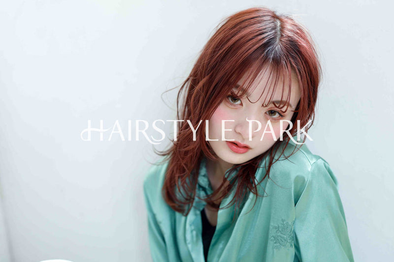 ヘアスタイル写真PhotoNo:251-2 (15) [ロングレイヤーロングレディースモード,オフィス / コンサバカジュアルカット,カラー,ダブルカラー, ]