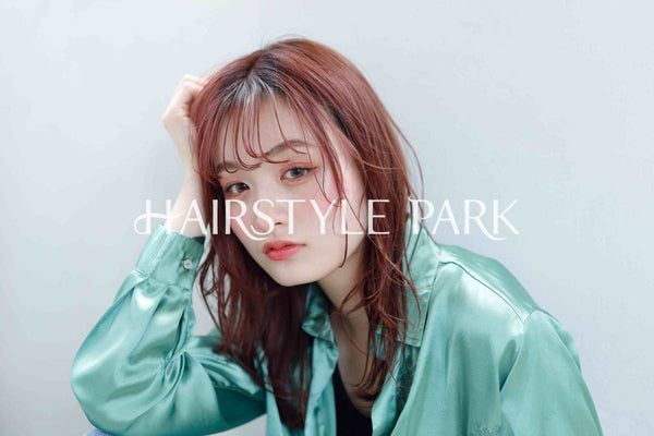 ヘアスタイル写真PhotoNo:251-2 (19) [ロングレイヤーロングレディースモード,オフィス / コンサバカジュアルカット,カラー,ダブルカラー, ]