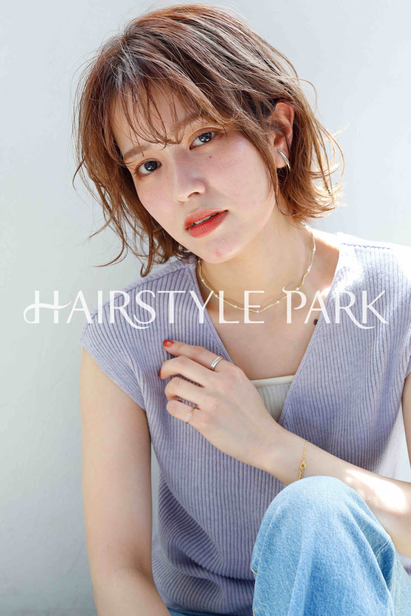 ヘアスタイル写真PhotoNo:255-1 (11) [ミディアム切りっぱなしボブ,レディース,ナチュラル,モテ・愛され,カジュアル,クール / かっこいい,カット,カラー,くびれヘア, ]