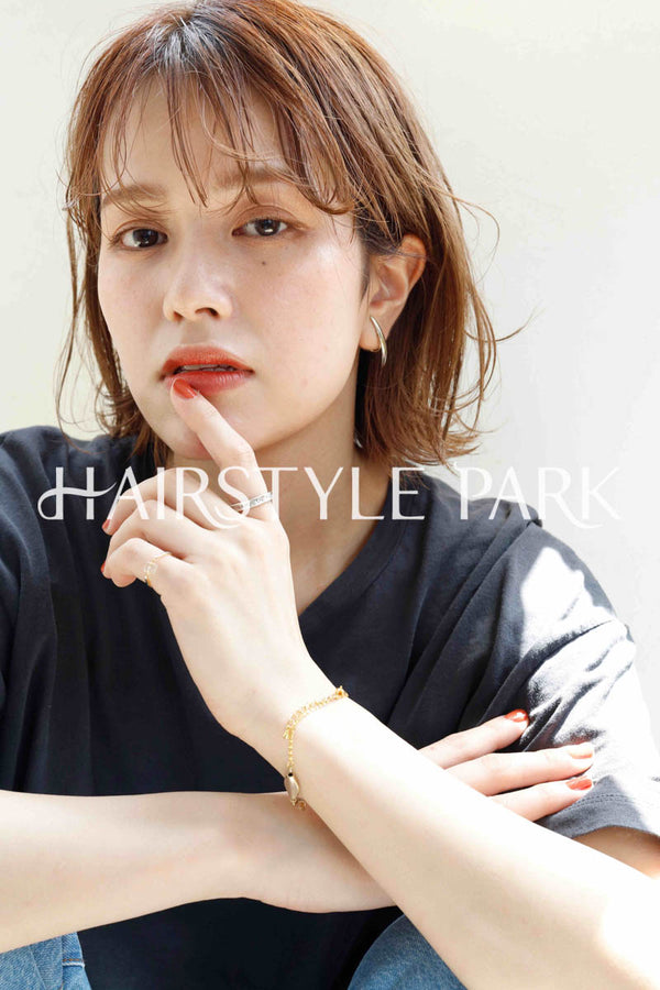 ヘアスタイル写真PhotoNo:255-2 (9) [ミディアム切りっぱなしボブ,レディース,ナチュラル,モテ・愛され,カジュアル,クール / かっこいい,カット,カラー,くびれヘア, ]