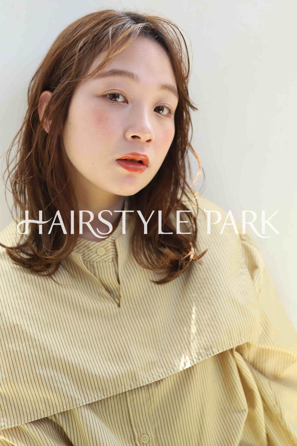 ヘアスタイル写真PhotoNo:259-2 (1) [ミディアム,ロングロブレディース,ナチュラル,モテ・愛され,カジュアルカット,カラー,パーマくびれヘア, ]