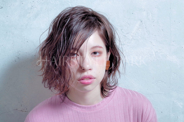 ヘアスタイル写真PhotoNo:26-2 (1)[ミディアム,レディース,モテ・愛され,カット,カラー,パーマ]