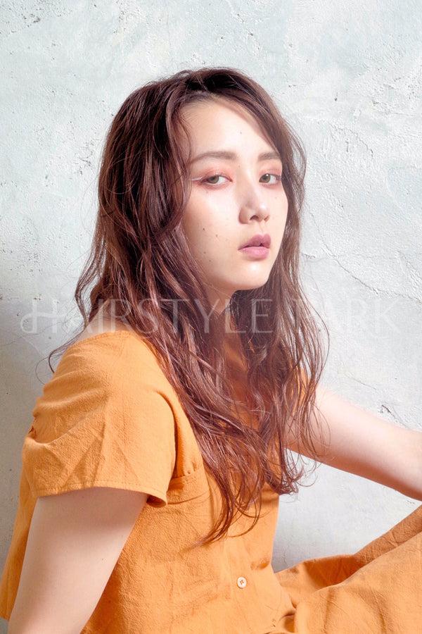 ヘアスタイル写真PhotoNo:28-1 (8)[ロング,レディース,外国人風,カット,カラー,パーマ]