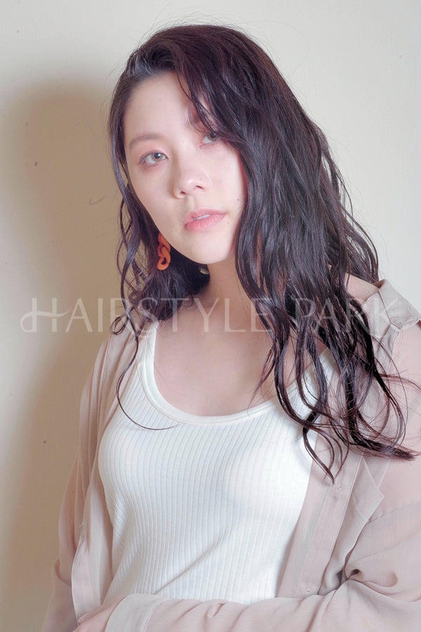 ヘアスタイル写真PhotoNo:35-1 (4)[ロング,レディース,カジュアル,カット,カラー,パーマ]
