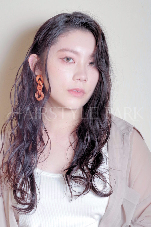 ヘアスタイル写真PhotoNo:35-1 (7)[ロング,レディース,カジュアル,カット,カラー,パーマ]