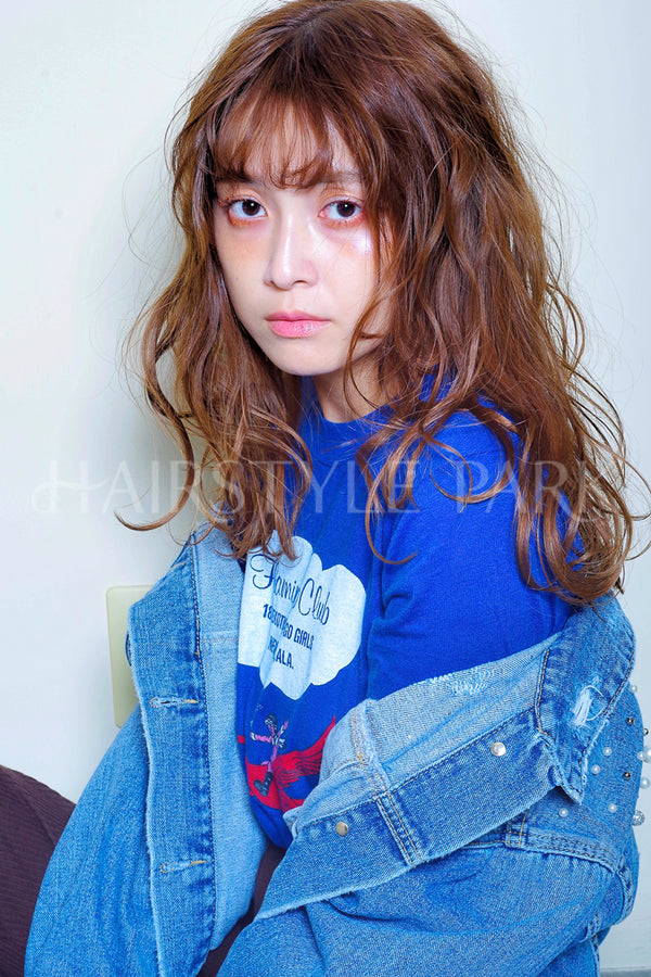 ヘアスタイル写真PhotoNo:40-2 (2)[ロング,レディース,クール / かっこいい,カット,カラー,パーマ]