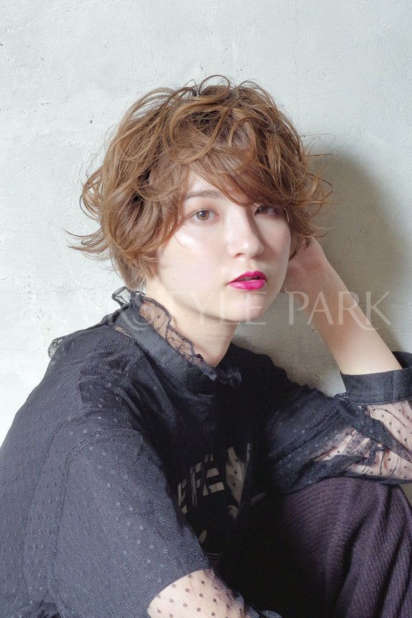 ヘアスタイル写真PhotoNo:47-2 (4)[ショート,レディース,クール / かっこいい,カット,カラー,パーマ]
