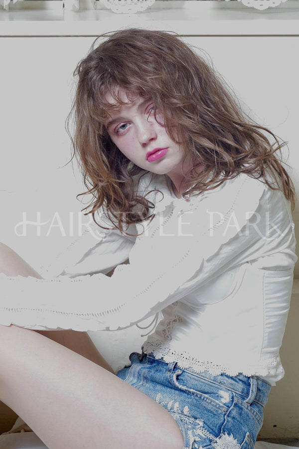 ヘアスタイル写真PhotoNo:48-1 (1)[ミディアム,レディース,外国人風,カット,カラー,パーマ]