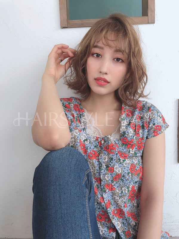 ヘアスタイル写真PhotoNo:7-1 (2)[ミディアム,レディース,モテ・愛され,カット,カラー,パーマ]