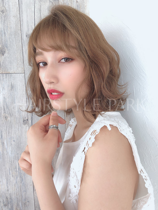 ヘアスタイル写真PhotoNo:7-2 (9)[ミディアム,レディース,ナチュラル,カット,カラー,パーマ]