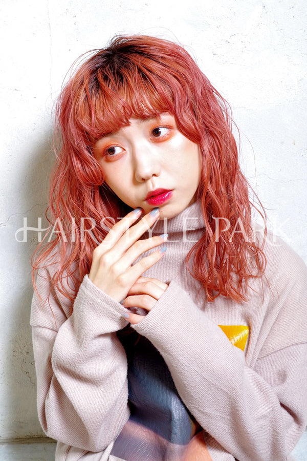 ヘアスタイル写真 [ロング,ロブ,レディース,カジュアル,カット,カラー,ダブルカラー,切りっぱなし, ]