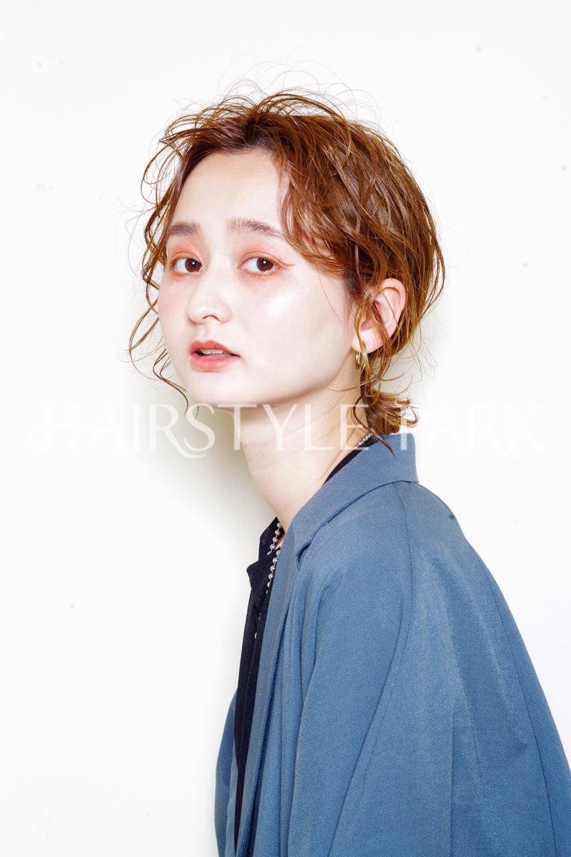 ヘアスタイル写真 [アップ・セットスタイル,レディース,ナチュラル,モテ・愛され,カット,ヘアセット, ]