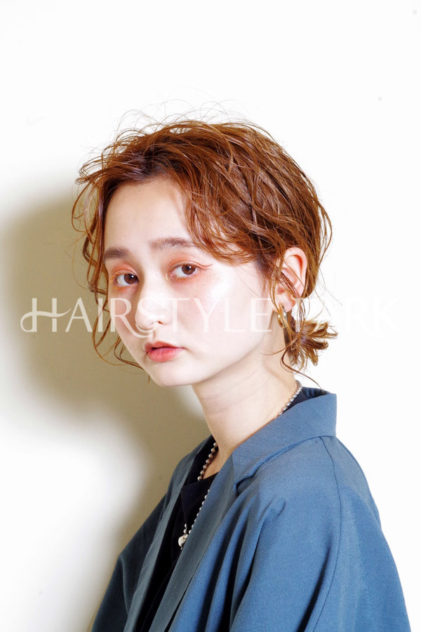 ヘアスタイル写真 [アップ・セットスタイル,レディース,ナチュラル,モテ・愛され,カット,ヘアセット, ]