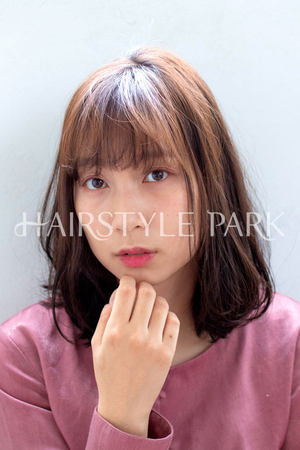 ヘアスタイル写真 [ミディアムロング,レイヤーミディアム,ロブ,レディース,ナチュラル,オフィス / コンサバ,カット,カラー,パーマ, ]