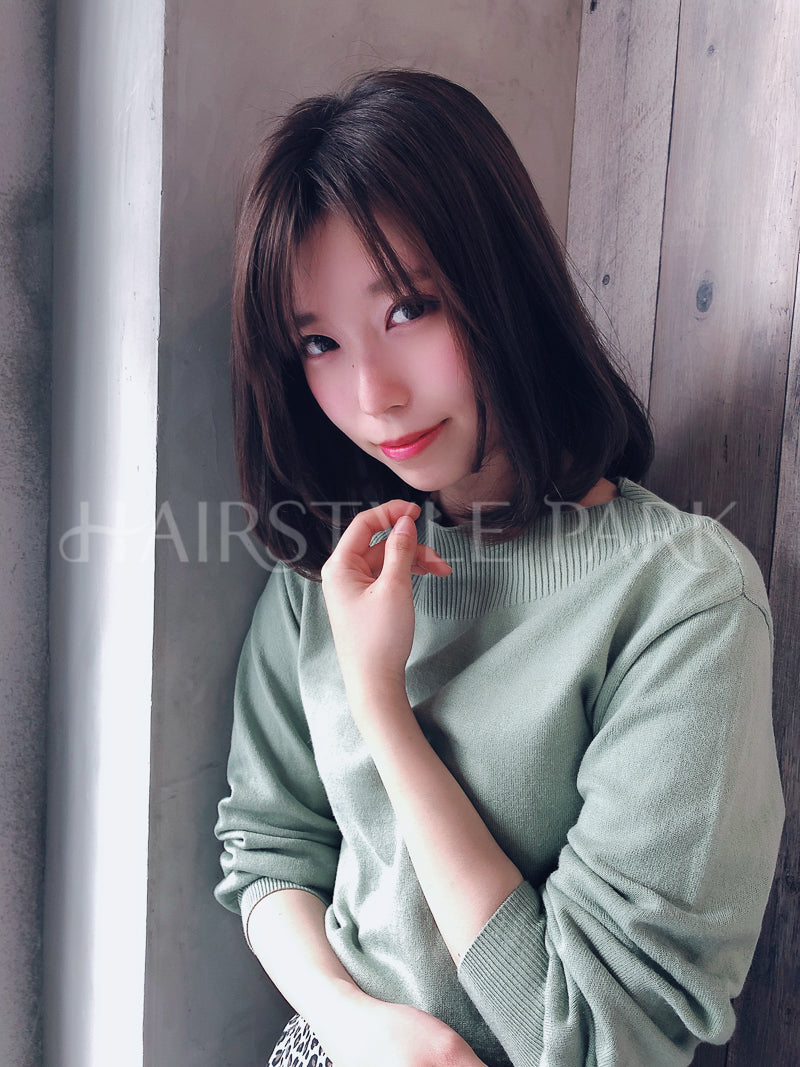 ヘアスタイル写真PhotoNo:8-1 (1)[ミディアム,レディース,ナチュラル,カット,カラー]