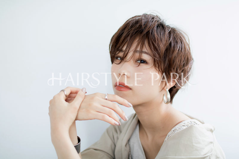 ヘアスタイル写真 [ショート,レイヤーショート,レディース,ナチュラル,クール / かっこいい,カット,カラー,パーマ, ]