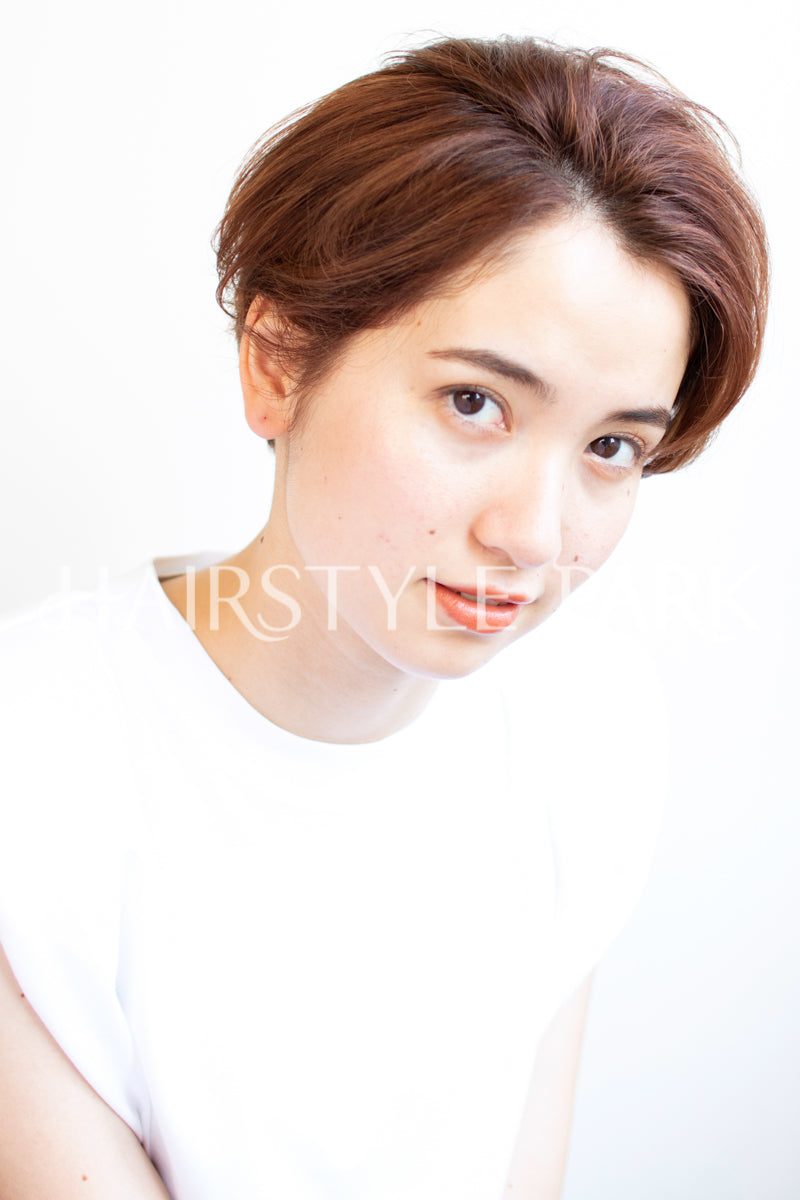 ヘアスタイル写真 [ショート,レイヤーショート,レディース,カジュアル,クール / かっこいい,カット,カラー,ダブルカラー,切りっぱなし, ]