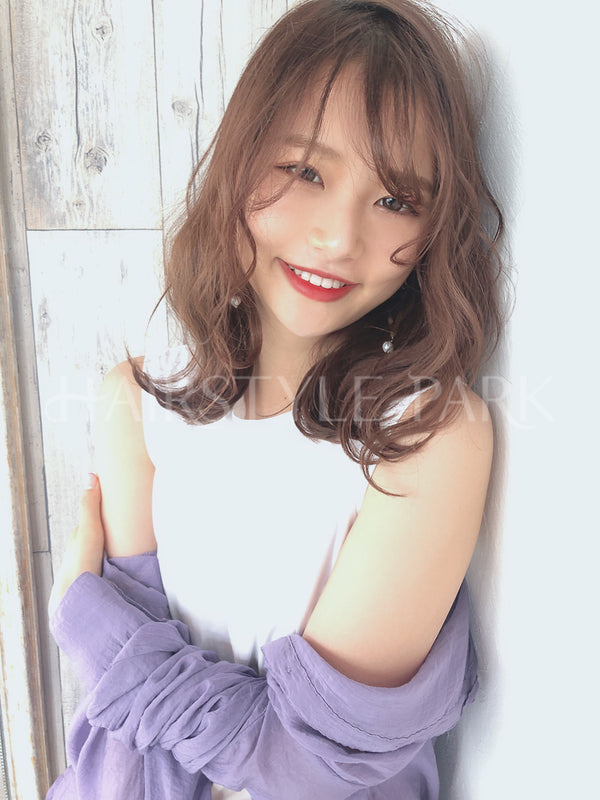 ヘアスタイル写真PhotoNo:9-1 (8)[ミディアム,レディース,ナチュラル,カット,カラー,パーマ]