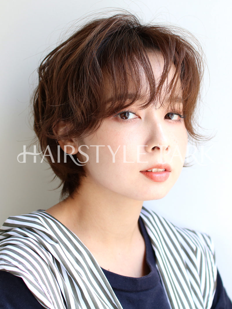 ヘアスタイル写真 [ショート,レイヤーショート,ショートウルフ,レディース,ナチュラル,モテ・愛され,カジュアル,カット,カラー, ]