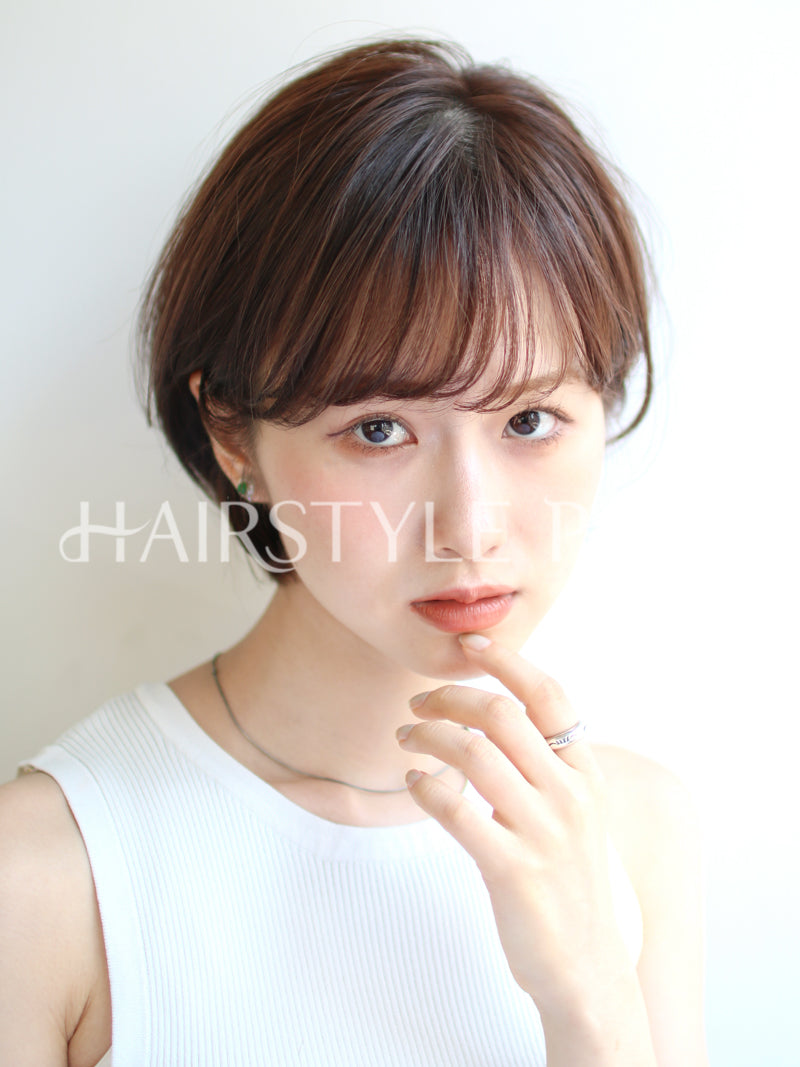 ヘアスタイル写真 [ショートミディアム,ショートボブ,レイヤーショート,レディース,ナチュラル,オフィス / コンサバ,カット,カラー, ]